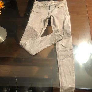 LIGHT GREY ROXY SKINNY PANTS